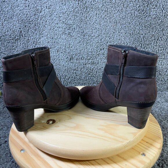 Clarks Artisan Ankle Boots Womens Size 8.5 Leather Burgundy Buckle Strap Booties - Picture 6 of 9